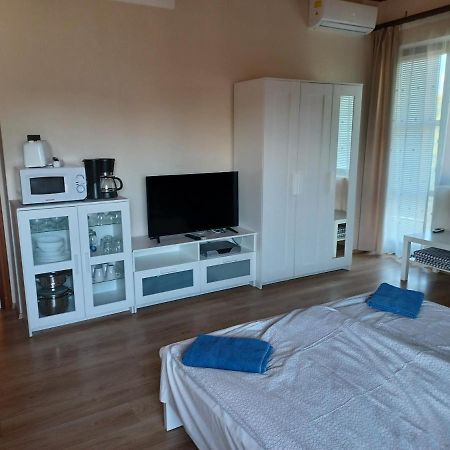 Готель Janko Apartman Шіофок Екстер'єр фото